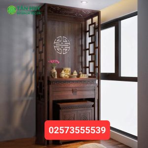 Mẫu bàn thờ đứng đẹp chung cư gỗ sồi